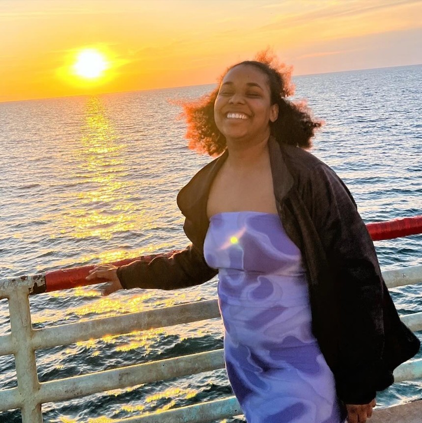 Cynthia Hill (Psychic/ Medium) Services: Journey to Self-Chakra Healing program, tarot, oracle, and mediumship readings.